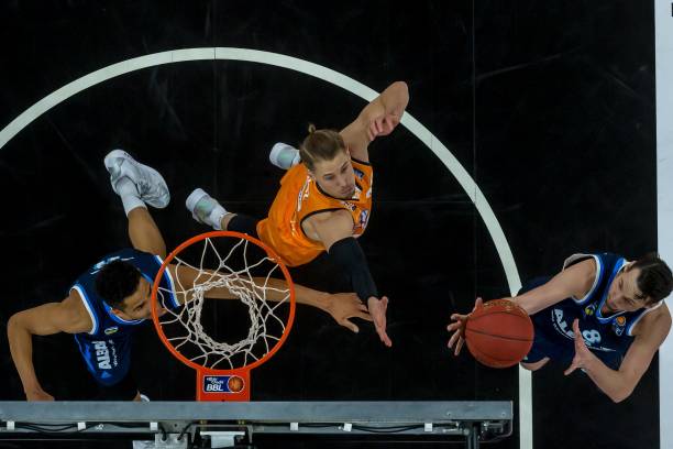 使得教练难 使得教练难